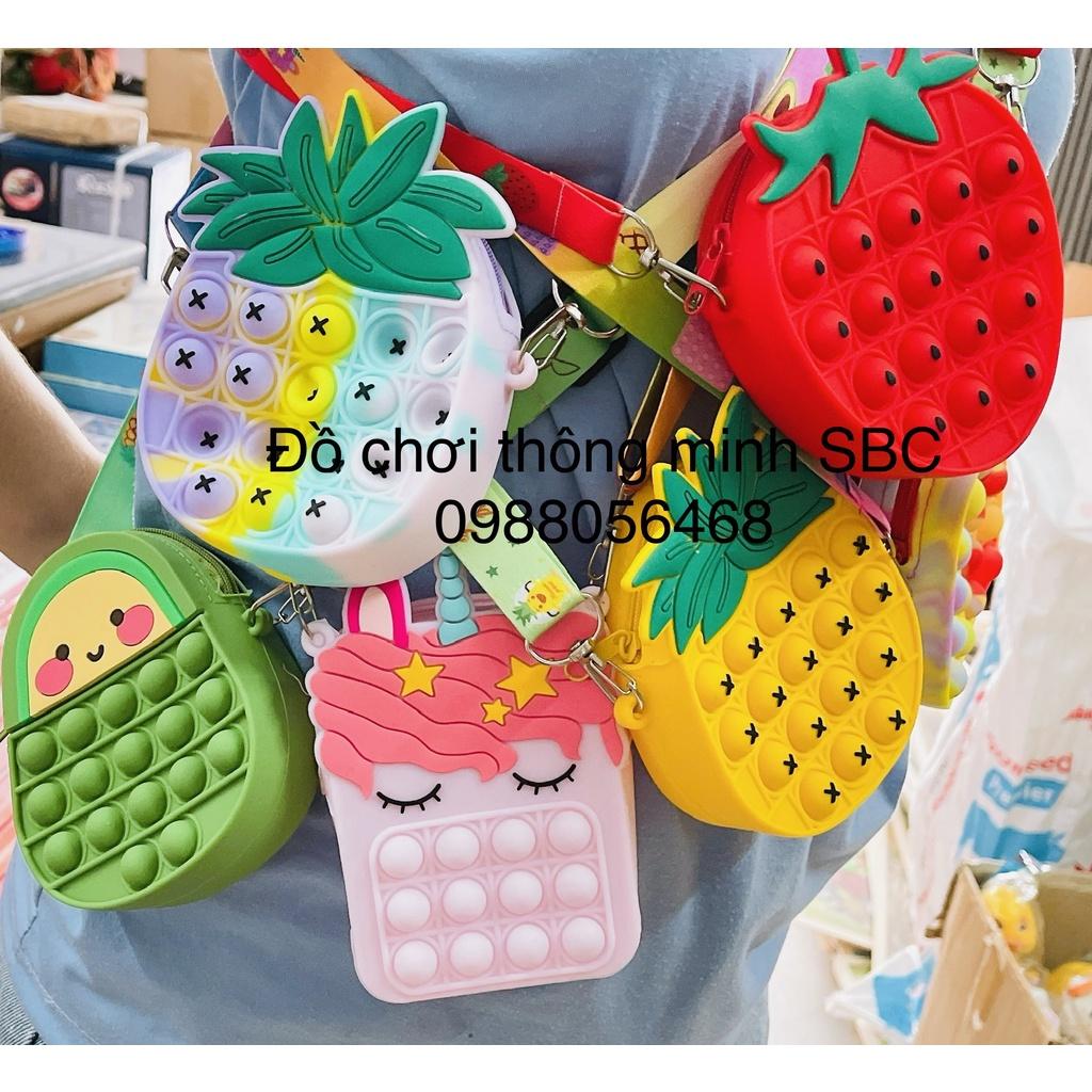 Túi đeo chéo mini kết hợp trò chơi pop it bằng silicon mềm giúp giảm căng thẳng