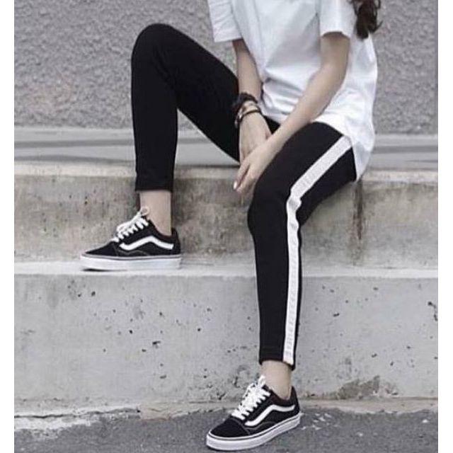 Quần jogger đen 1 sọc trắng SGES ống suông unisex nam nữ cực chất