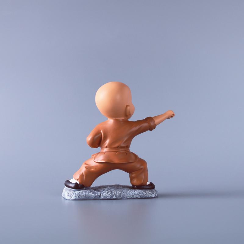 Tượng Chú Tiểu Vàng Múa Võ