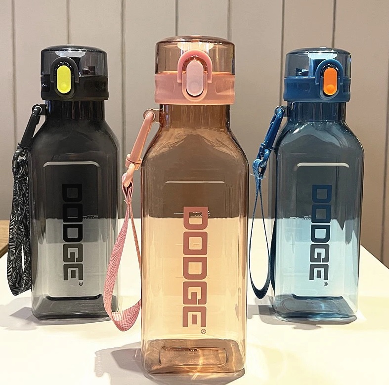 Bình đựng nước DODGE 1000ml - màu ngẫu nhiên