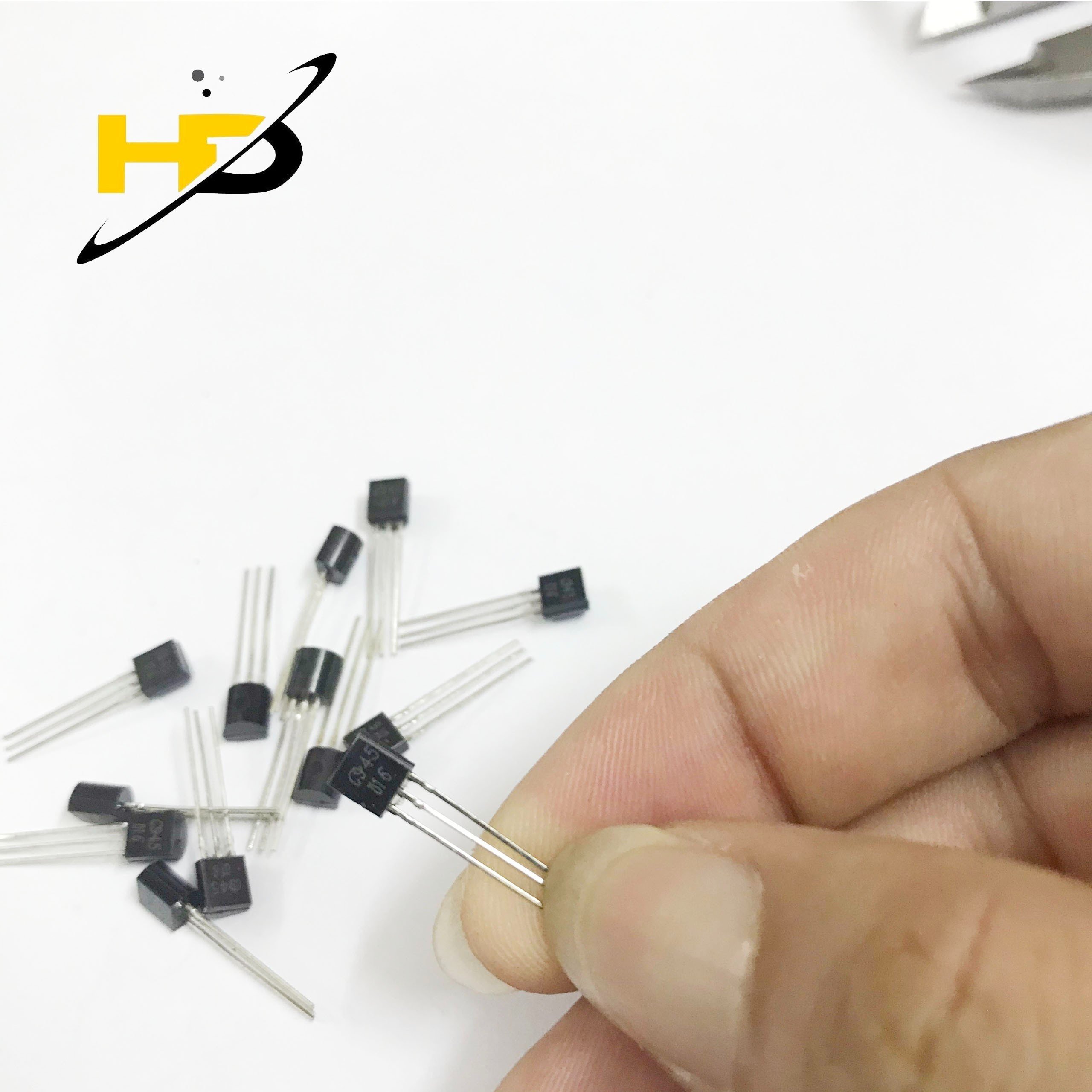 Transistor C945 50V 150mA TO-92 NPN