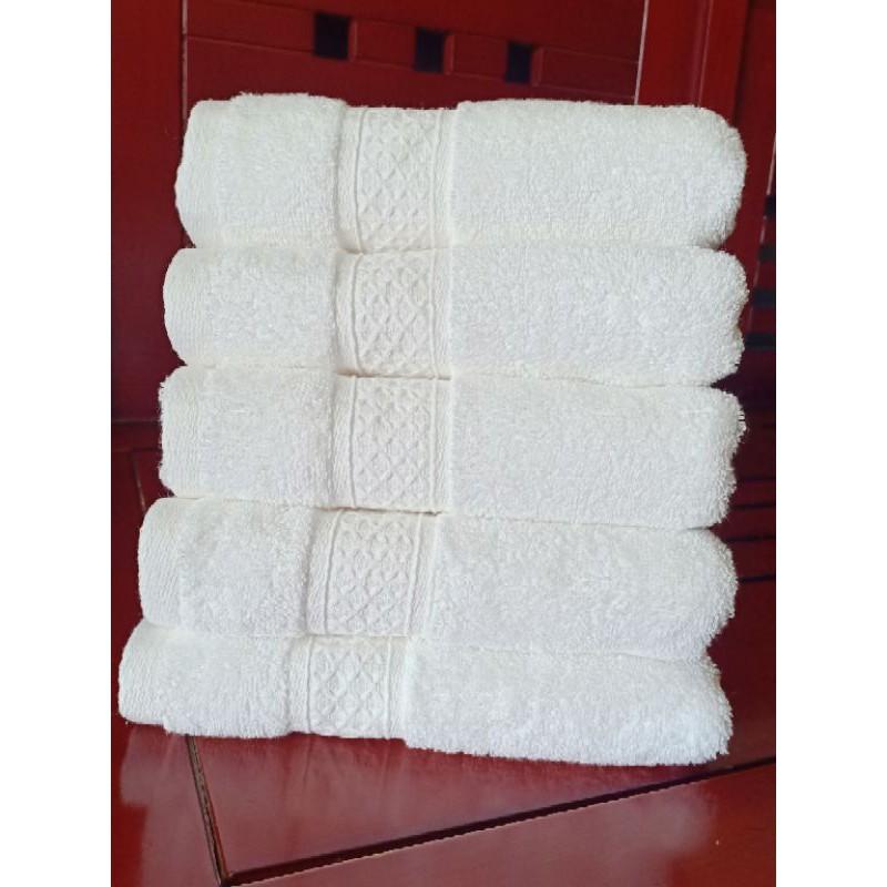 Khăn cỡ trung 40x80cm mềm mịn cao cấp màu trắng