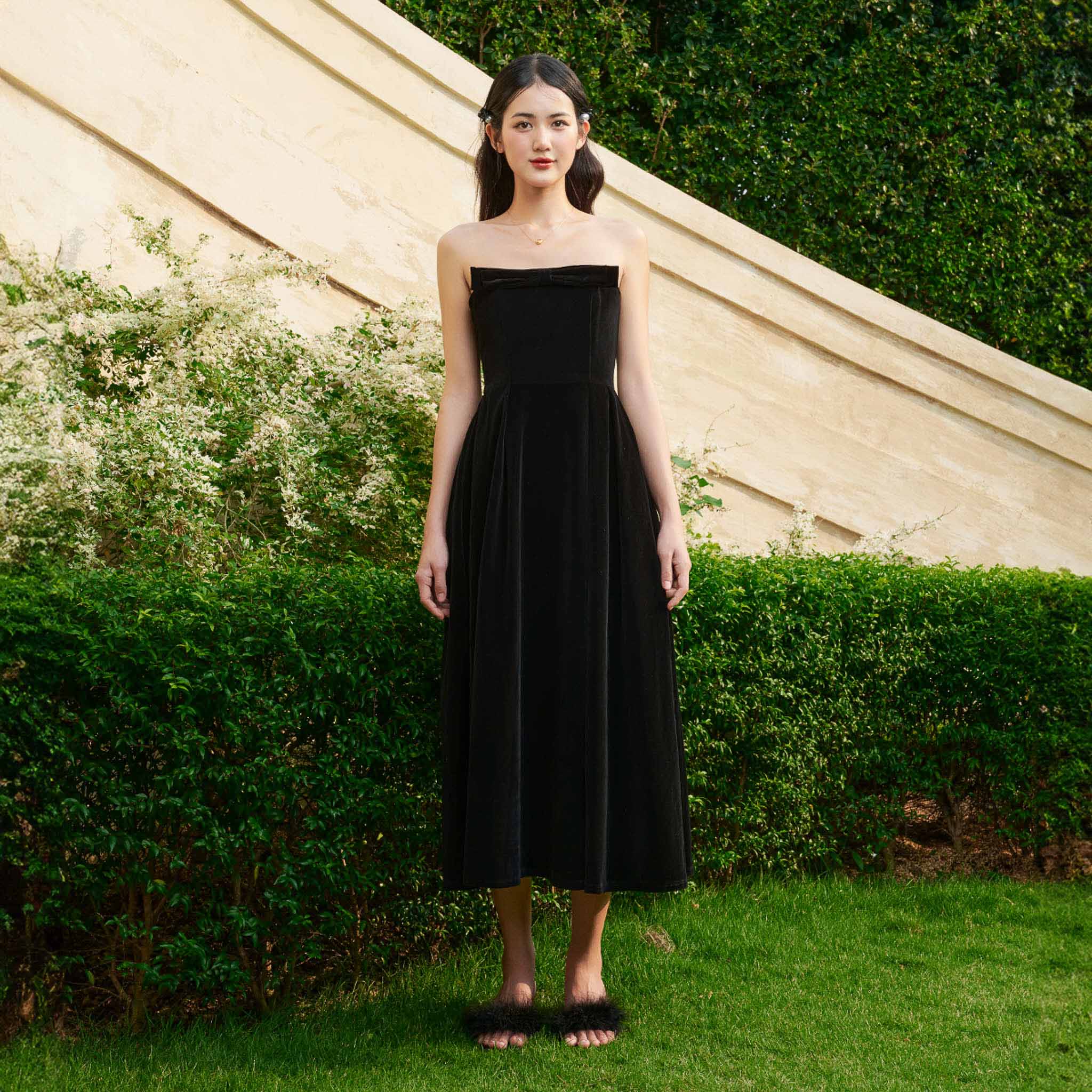 DOTTIE - Đầm midi cúp ngực phối nơ - Đen - D0576
