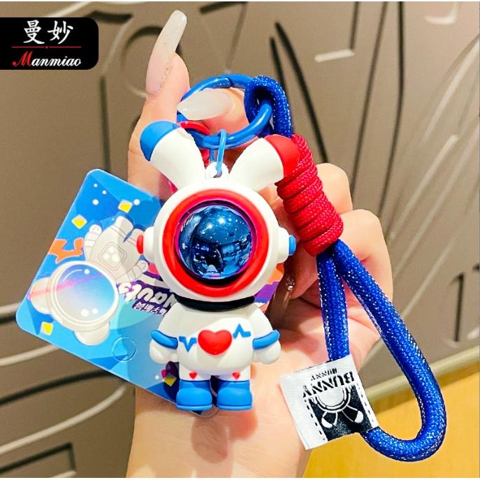 Móc khóa Phi hành gia thỏ siêu đẹp dây chắc PVC loại tốt