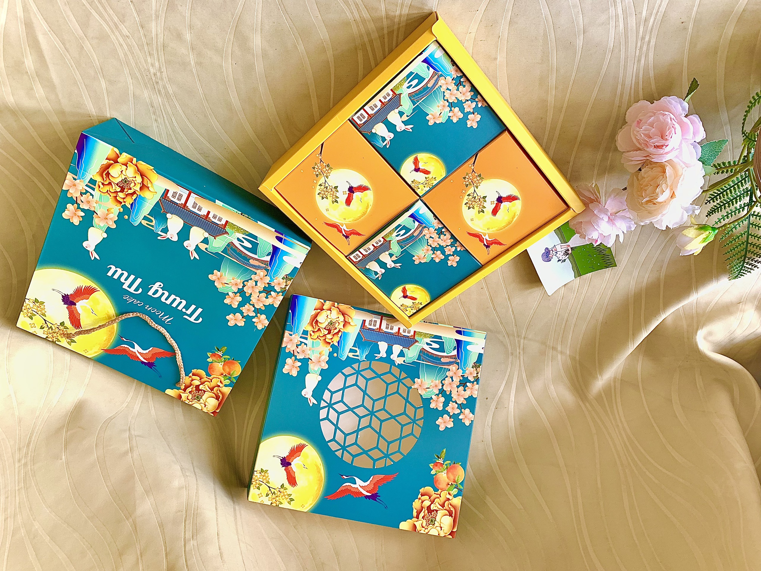 Combo (Hộp Gỗ/Hộp Giấy) và 4 Bánh Ngẫu Nhiên 1 Trứng 200g VIETTIN MART