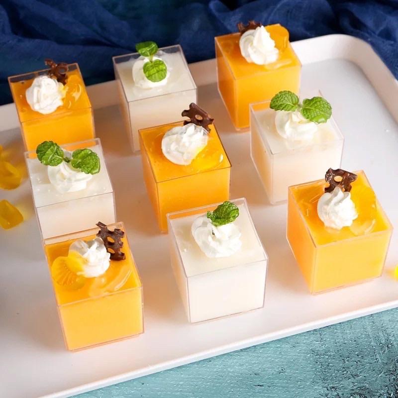 10 cốc mica nhựa đựng Mousse , Tiramisu có nắp