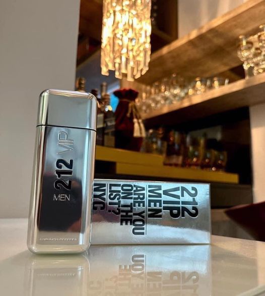 Nước Hoa Nam Carolina Herrera 212 Vip Men Edt 100Ml