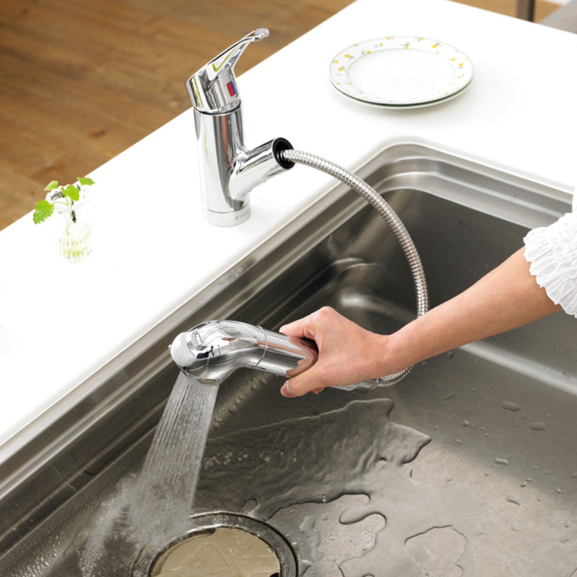 Vòi rửa chén bát Takagi JA200LN-NNDK02 – Bộ vòi rửa nóng lạnh cao cấp Nhật Bản