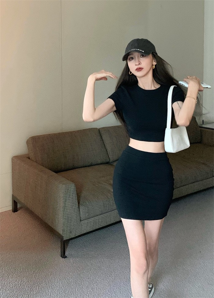 SET CHÂN VÁY NGẮN THUN ÔM BODY SUÔNG TRƠN + ÁO THUN CROPTOP ÔM BODY TRƠN CƠ BẢN BASIC ĐI TIỆC ĐI BIỂN DẠO PHỐ ĐI CHƠI