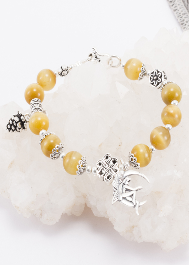 Vòng Thạch Anh Mắt Hổ Vàng Tâm Phối Charm Kết Đồng Tâm Bạc Ngọc Quý Gemstones