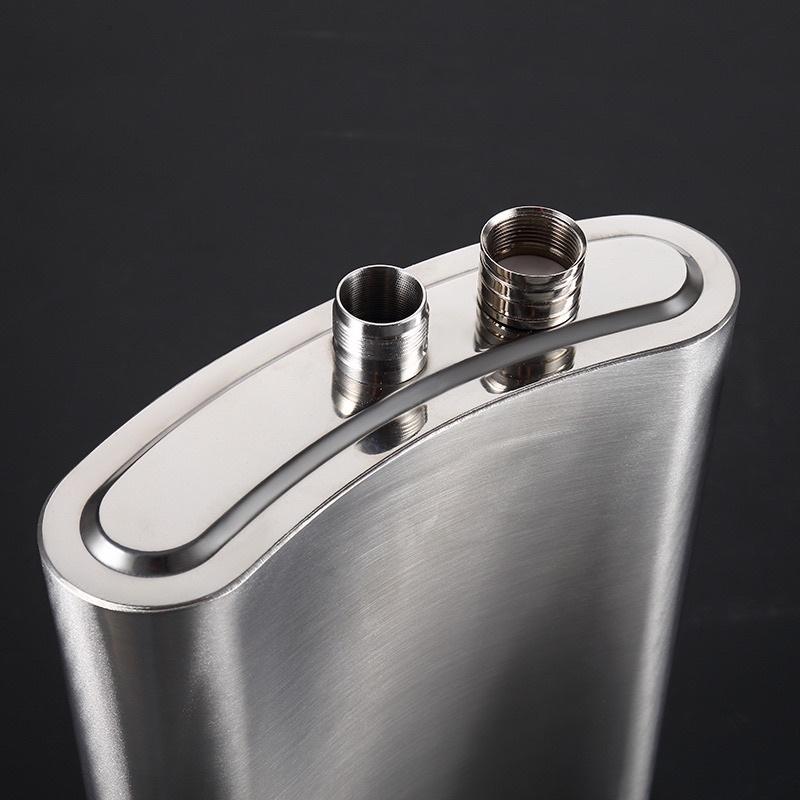 Bình tông 3,8l hàng dày 0,6mm-Inox 304 Cccp tặng bao da như hình- Bình 128 xách tay