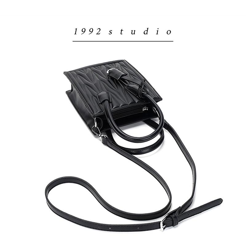 Túi xách nữ 1992 s t u d i o/ KAREN BAG/ màu đen quai xách da vân nổi sành điệu có dây đeo chéo