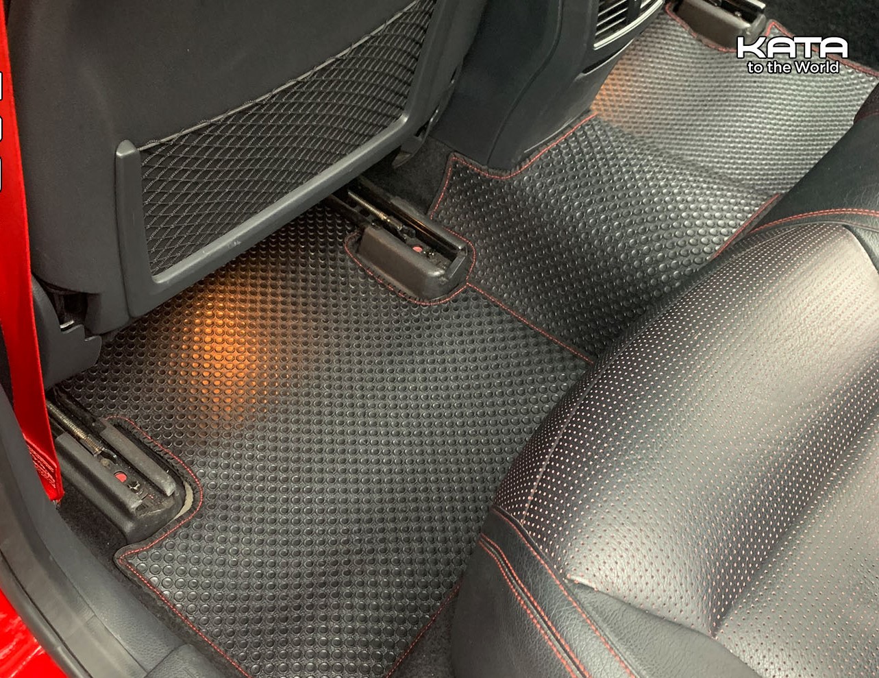Thảm lót sàn ô tô KATA cho xe Mercedes GLA (2014 -2020) - Khít với sàn xe, Chống trơn, Không mùi, Không ẩm mốc