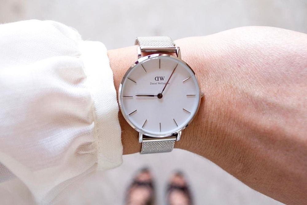 Đồng Hồ Dây Mắt Lưới Daniel Wellington DW00100164 (32mm) - Trắng Bạc