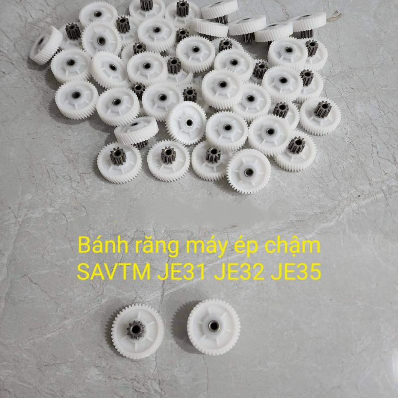 Trục bánh răng máy ép chậm SATM jE31 ảnh thật