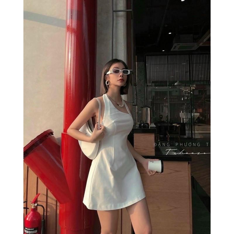 ĐẦM CỔ YẾM KHOÉT VAI