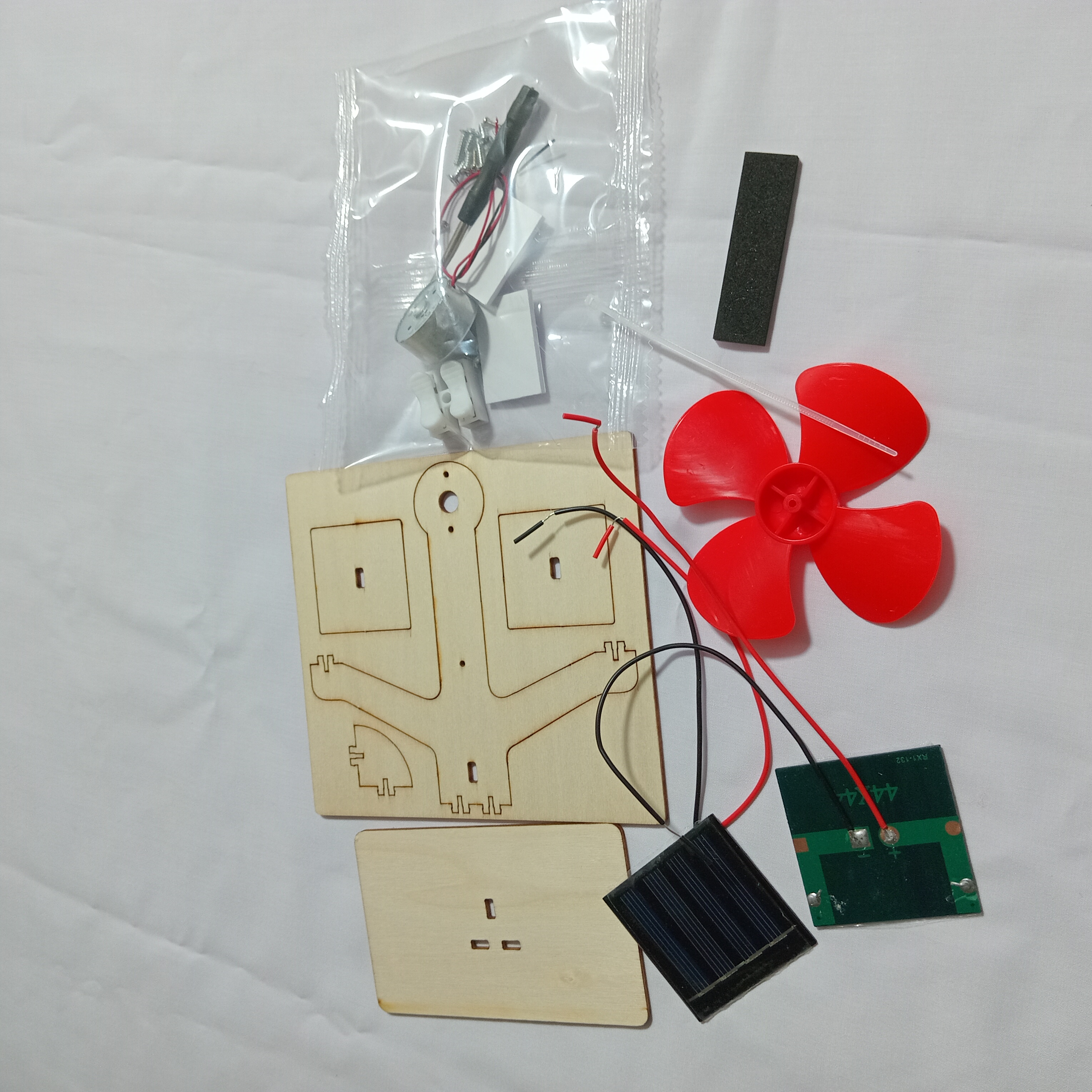 Đồ chơi STEM - Đồ Chơi Lắp Ráp Mô Hình Quạt Năng Lượng Mặt Trời - STEM Khoa Học, Giáo Dục, Trí Tuệ