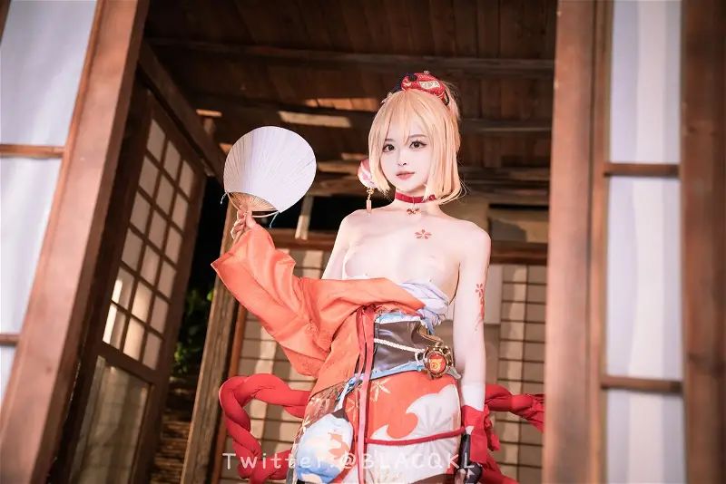hình cosplay chapter 172 72