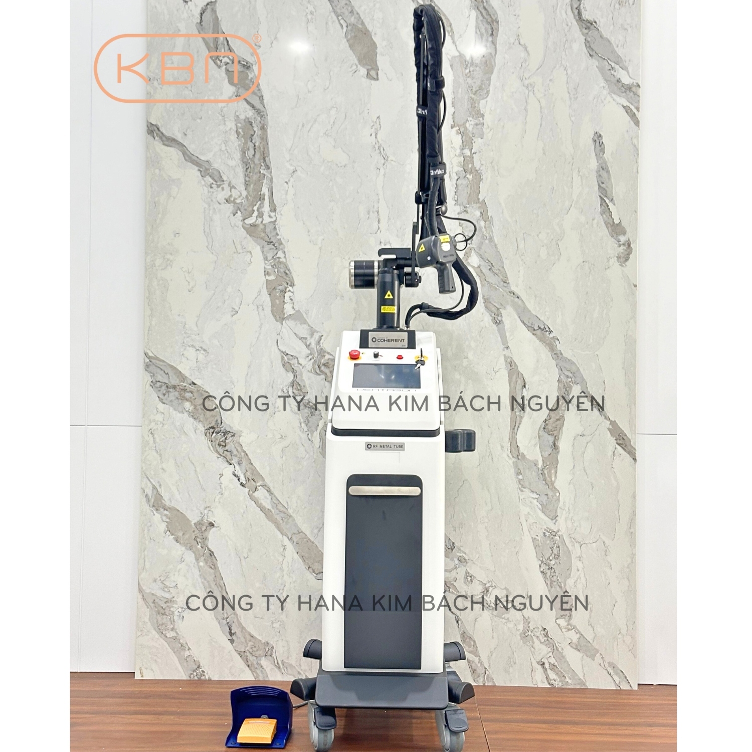 Máy laser CO2 Fractional Pentagon Hàn Quốc trị sẹo, nám, đốm nâu, tàn nhang, tái tạo da.