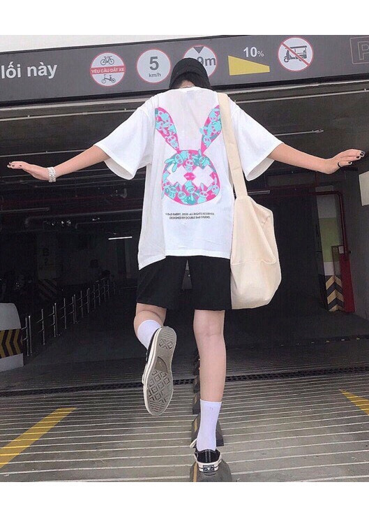 Áo thun unisex tay lỡ hình đầu thỏ