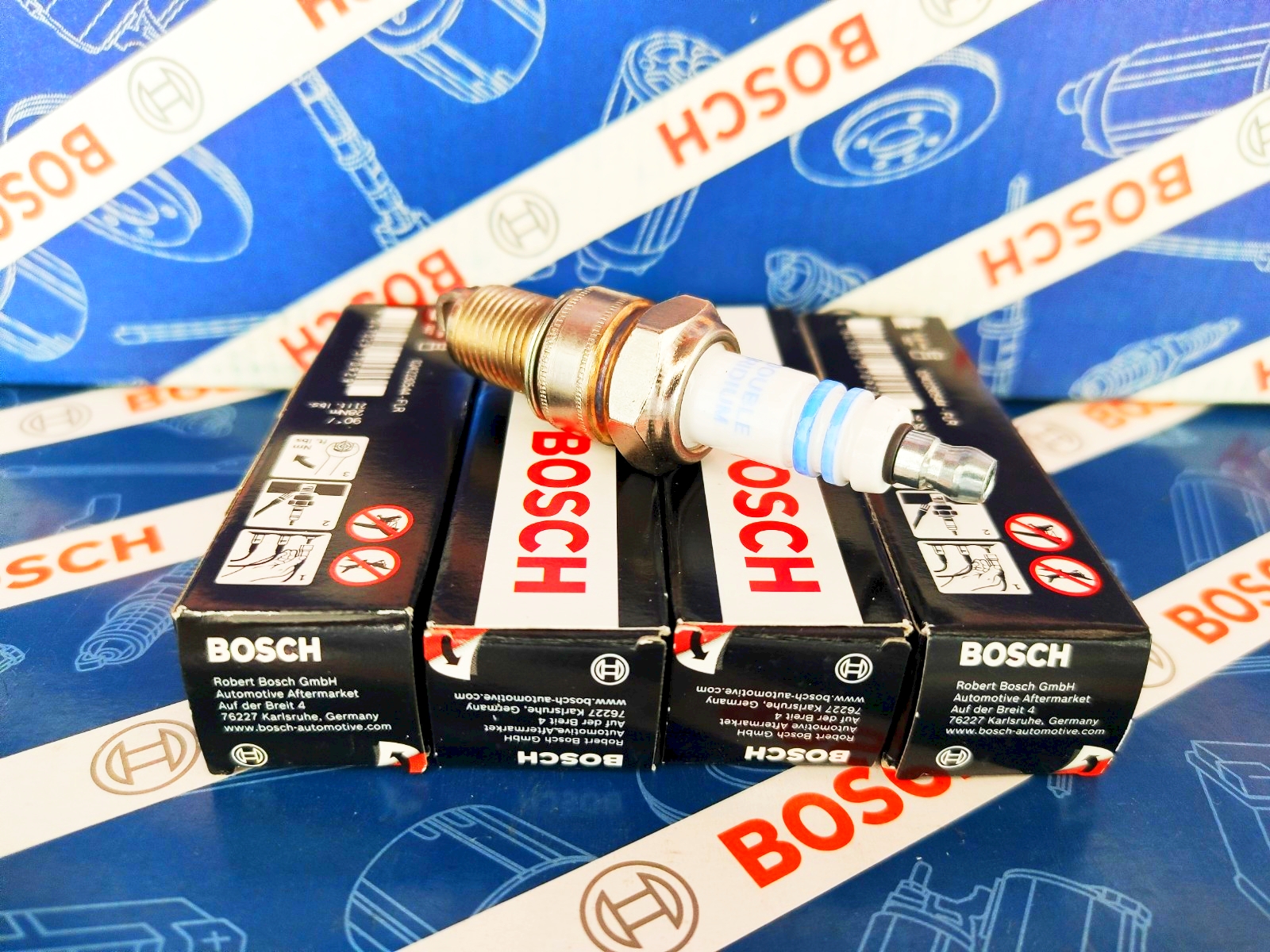 Bugi Xe Máy 2 Thì Bosch Suzuki RGV Sport, Satria, Yamaha YZ125, Honda Nova Dash, NSP, NSR