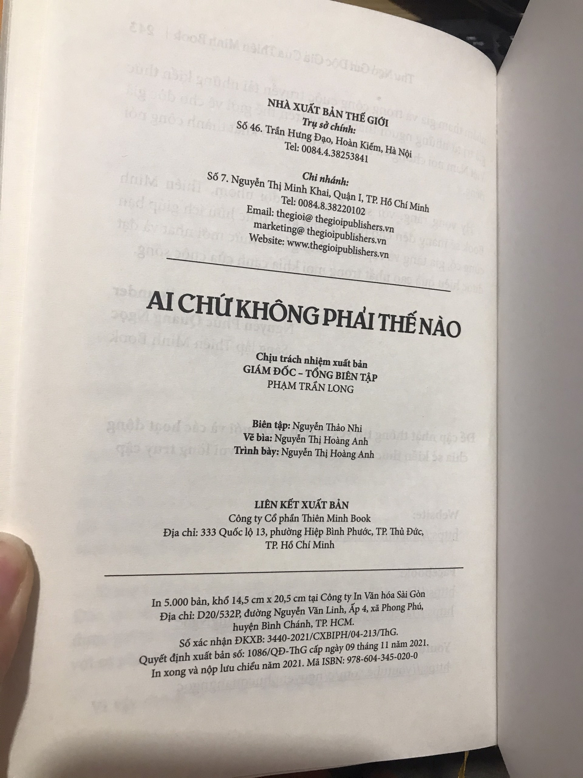 Ai chứ không phải thế nào ?