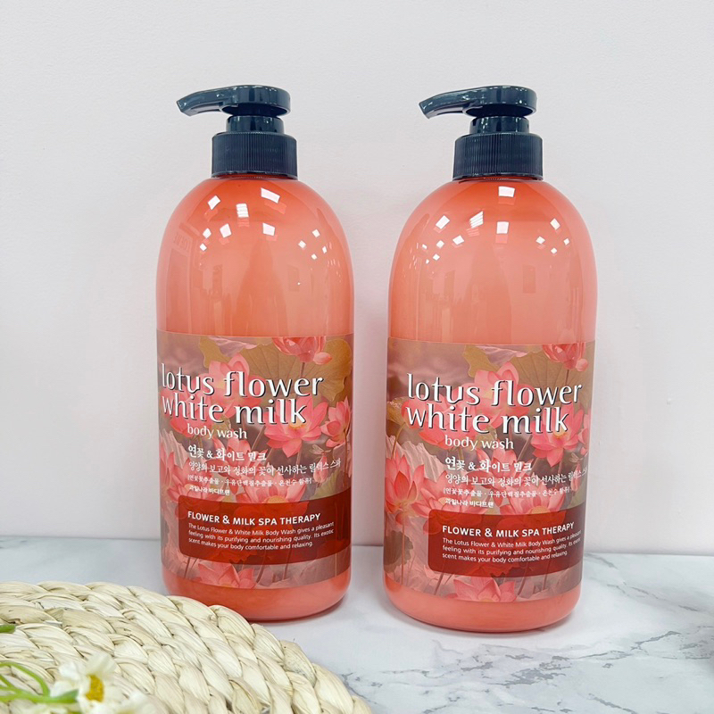 Sữa tắm hương sen Hàn Quốc Welcos Lotus Flower White Milk 750ml