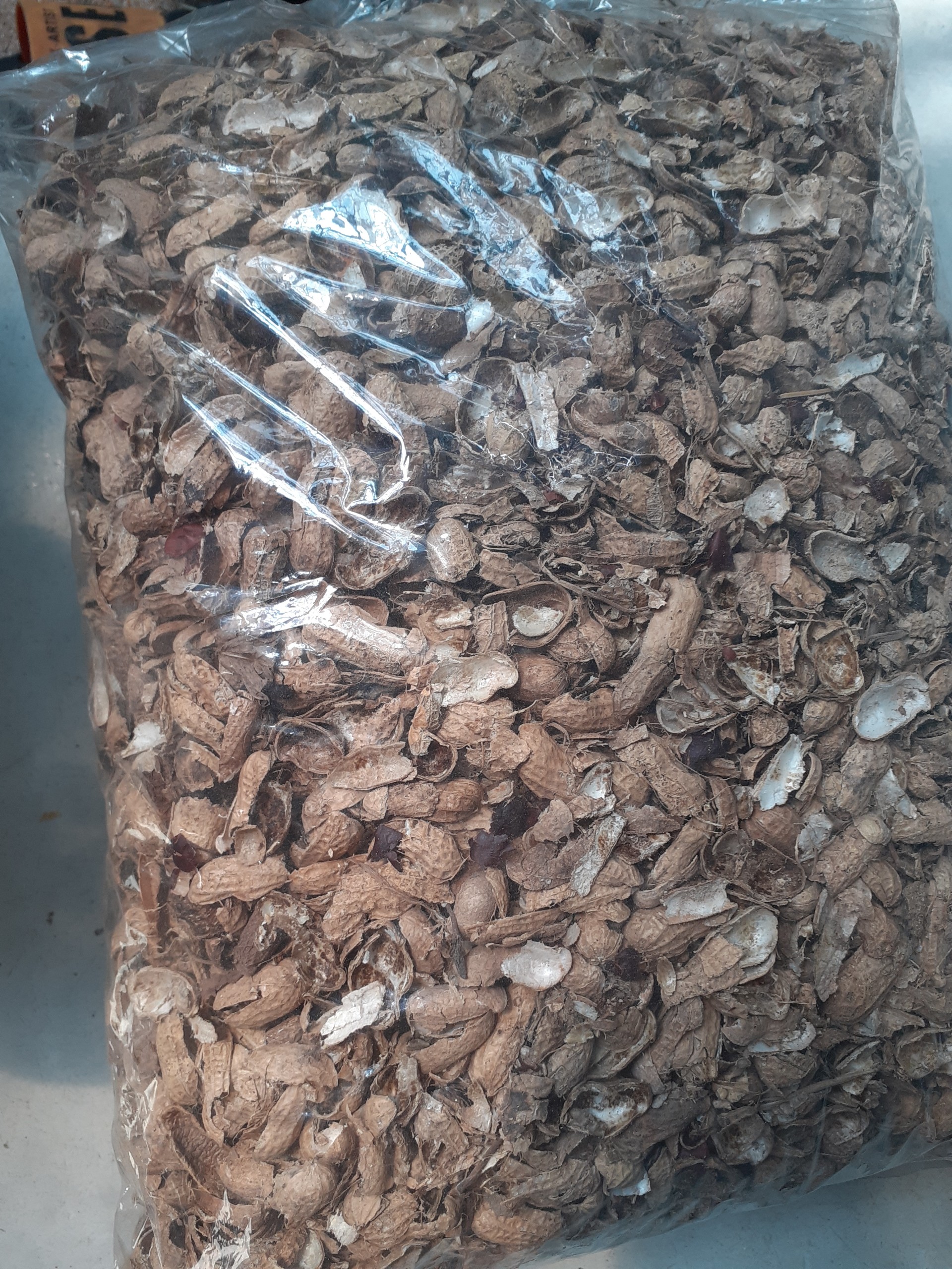 Vỏ đậu phộng bịch nửa ký