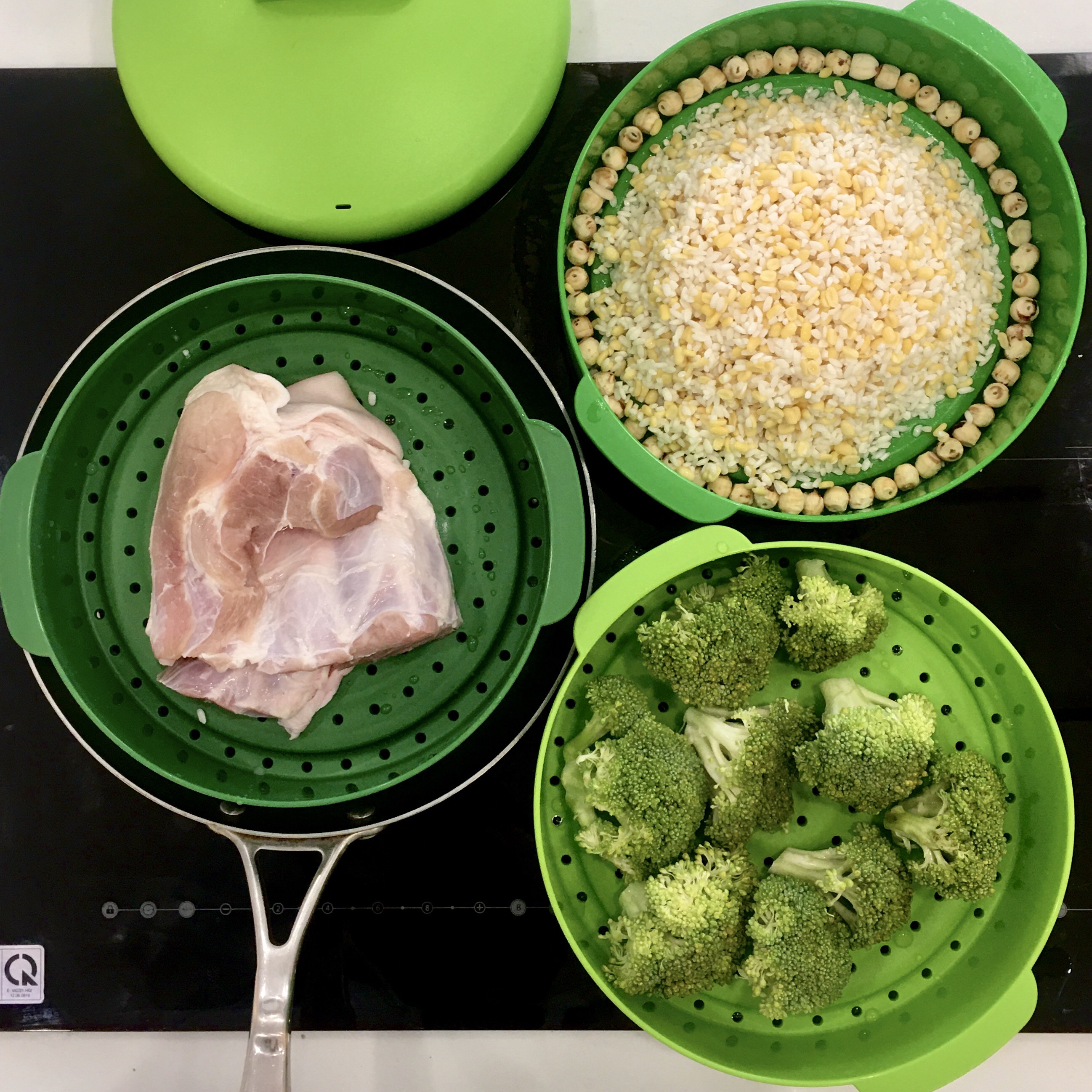 Chảo Tupperware Chống Dính Tự Nhiên Universal Cookware Frypan 24cm