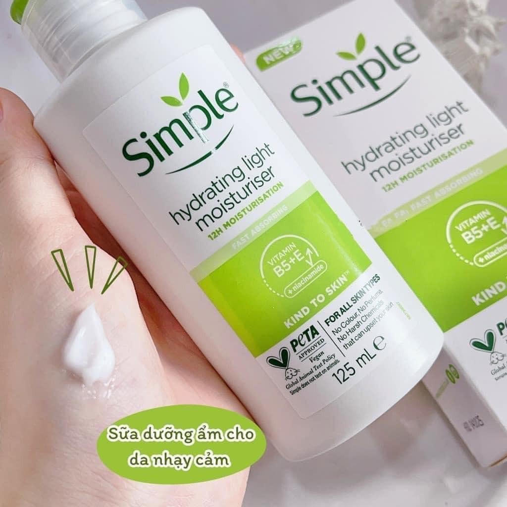 Kem dưỡng Simple hydrating light cho da nhạy cảm