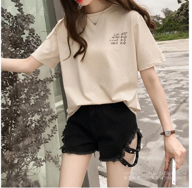 Áo thun tay lỡ form rộng