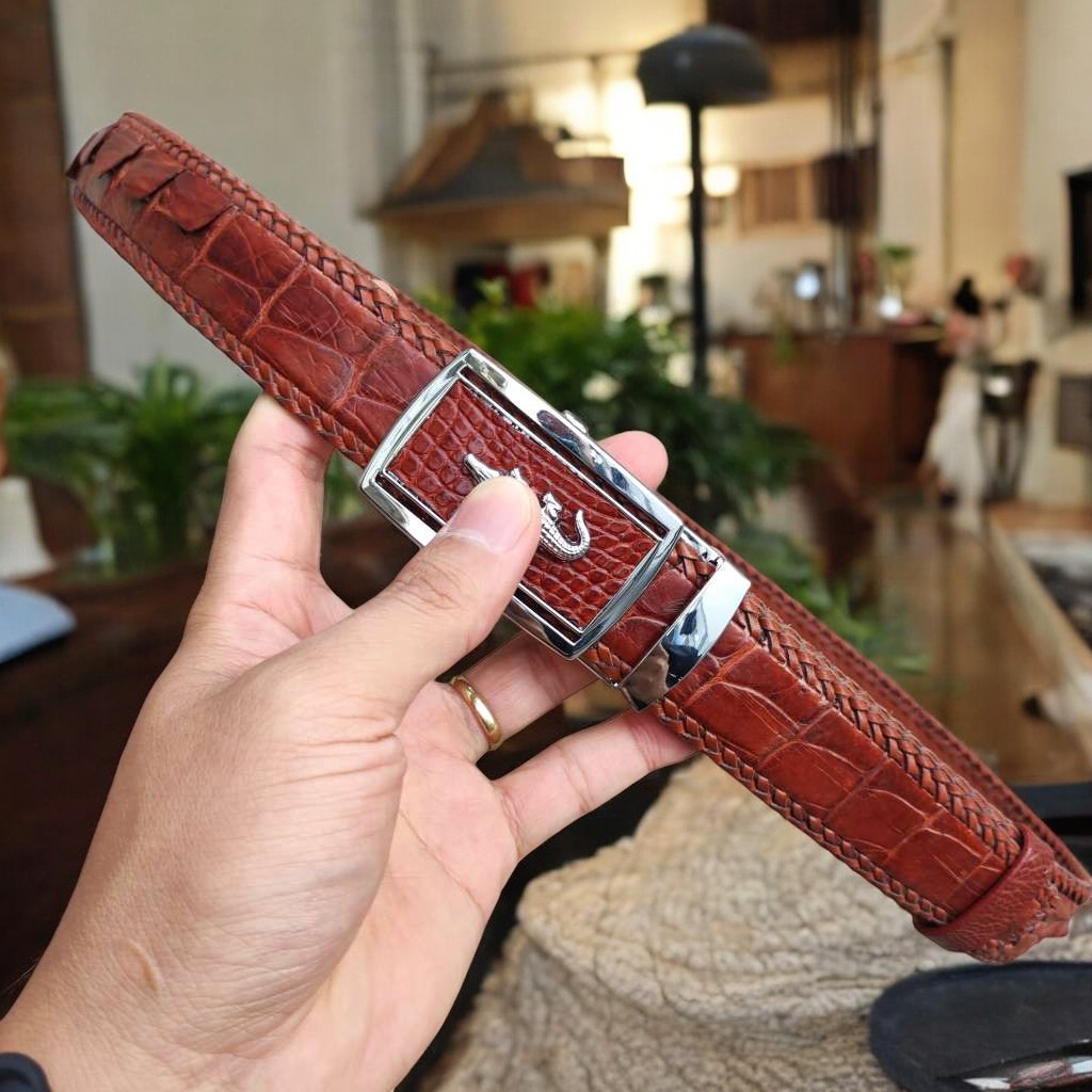 Nịt Da Cá Sấu Gai Liền Đan Viền Thủ Công N33ND1 (mặt bạc)