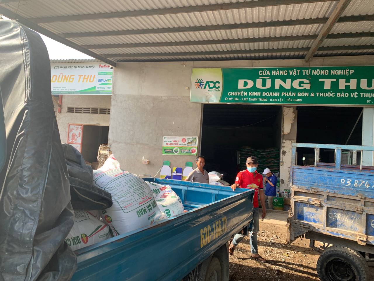 Vôi bột nông nghiệp dùng khử chua, hút ẩm cải tạo đất,sát trùng 1 Kg