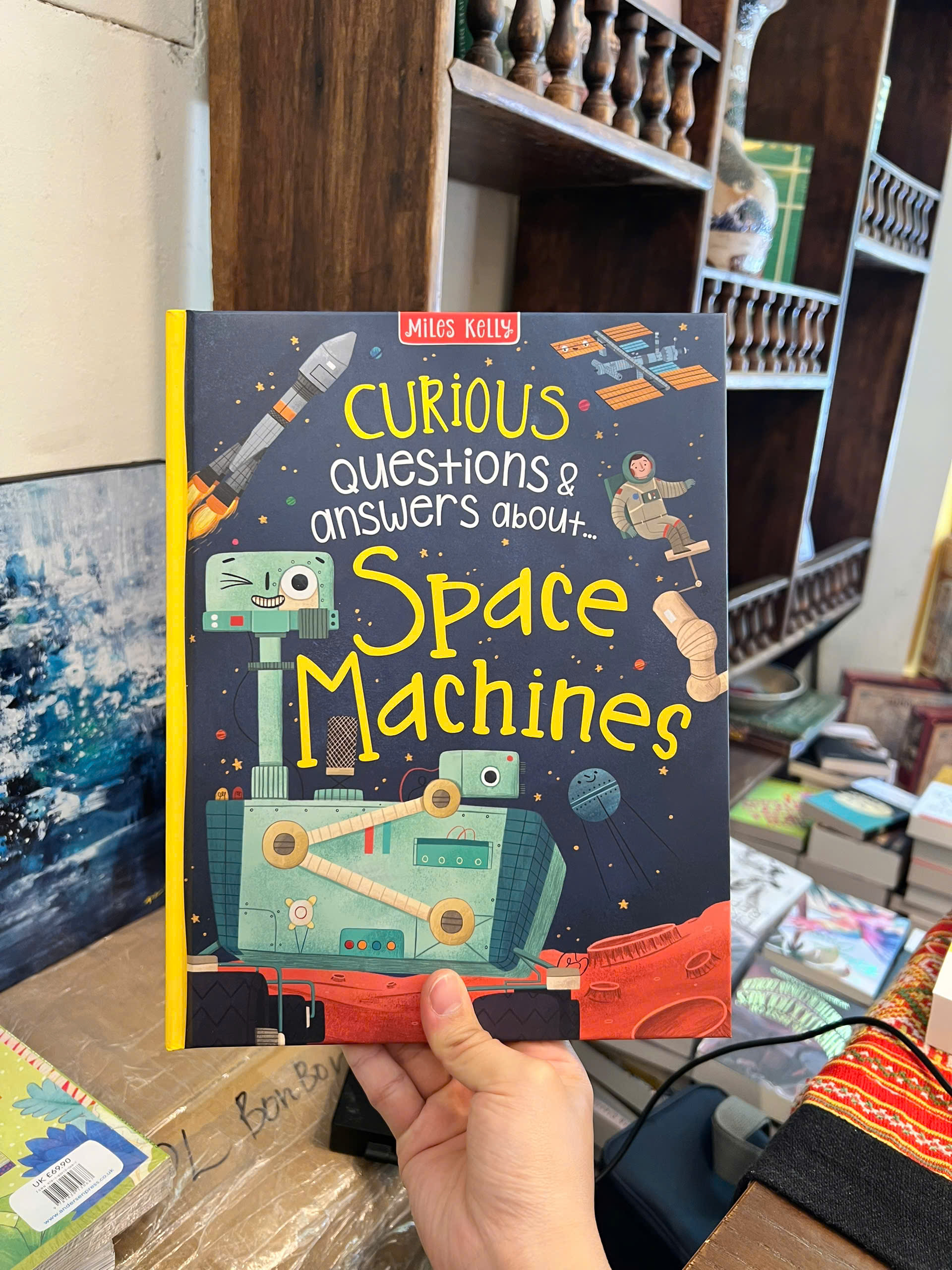 Sách - Curious Questions &amp; Answers about Space Machines | Childrens Science / Ngoại văn Bìa cứng