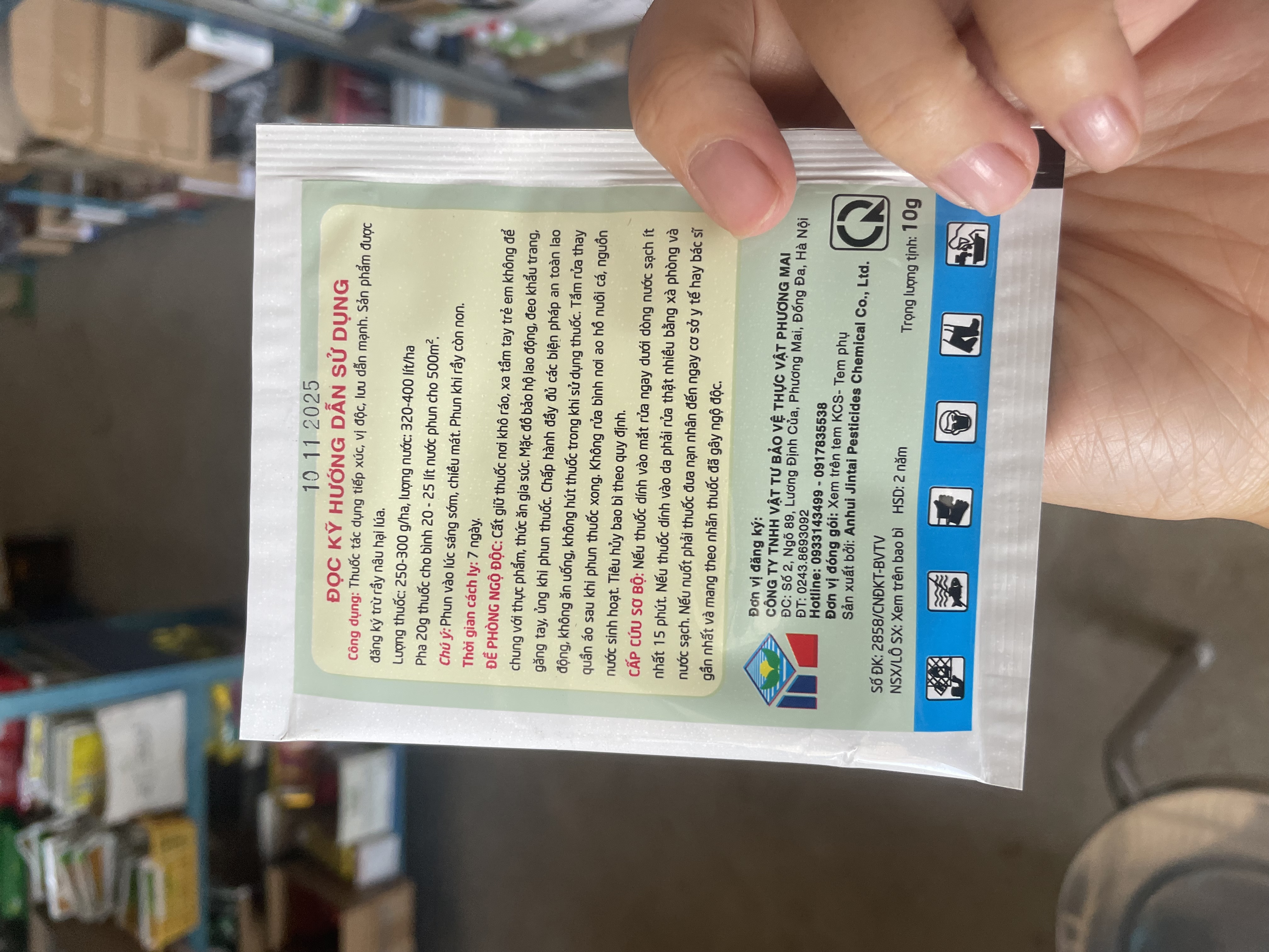 Thuốc trừ sâu rầy nâu, bọ xít, bọ trĩ, rầy xanh - Mire tox 110WP