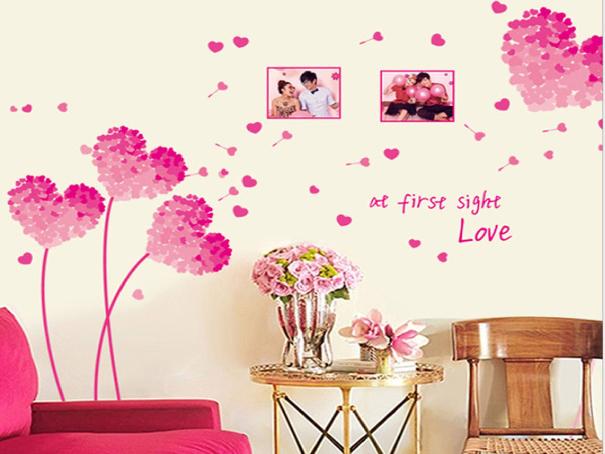 decal dán tường cây tình yêu  trái tim hồng