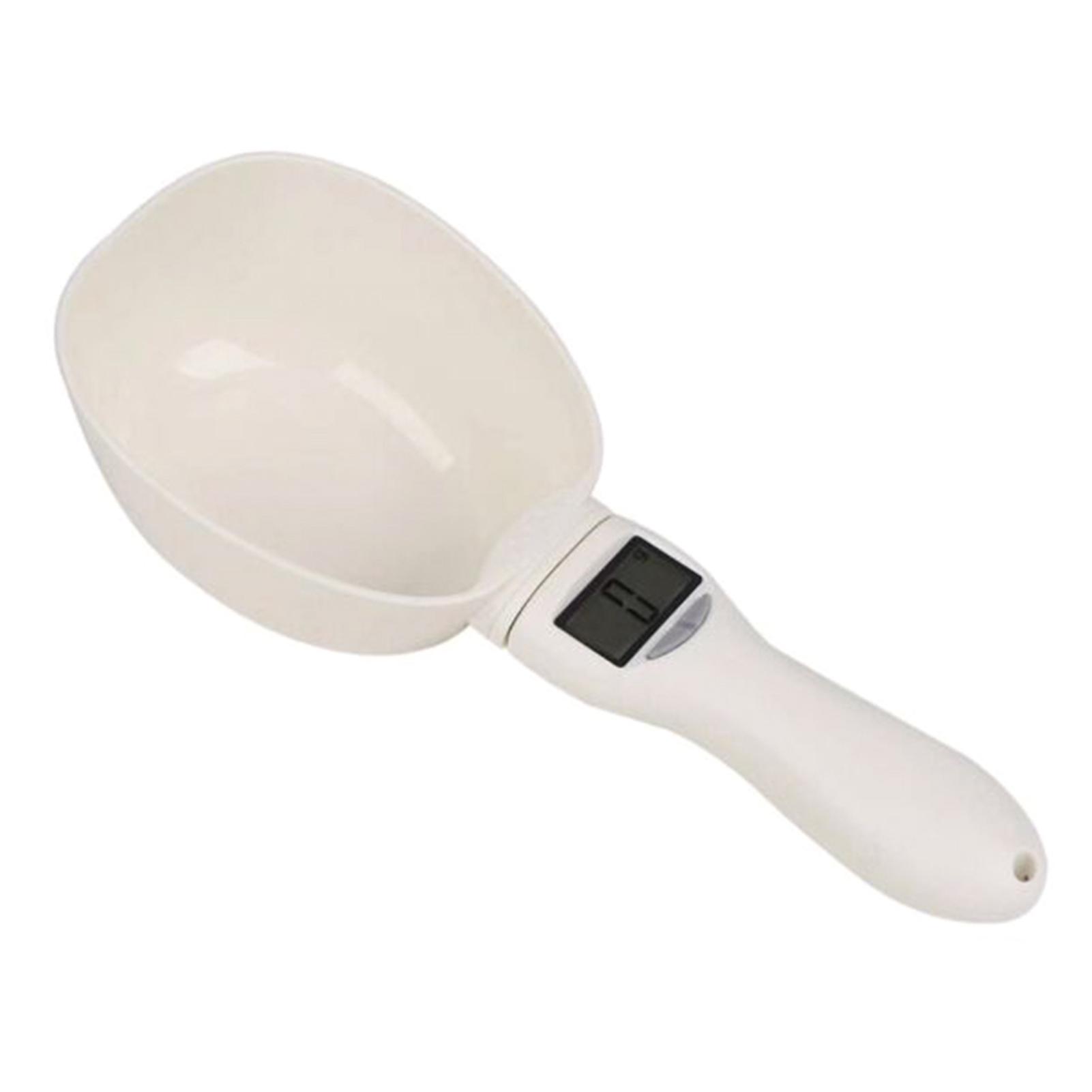 Cốc thức ăn cho vật nuôi