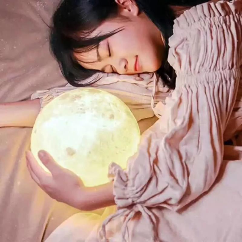 Đèn ngủ mặt trăng Moon Light 3D - đổi 7 màu - 15cm