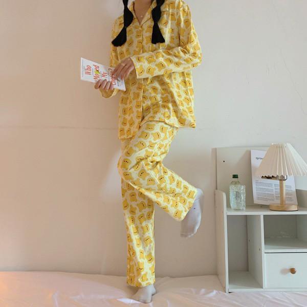 Bộ ngủ pijama dài tay mặt gấu Pooh vàng vải cotton