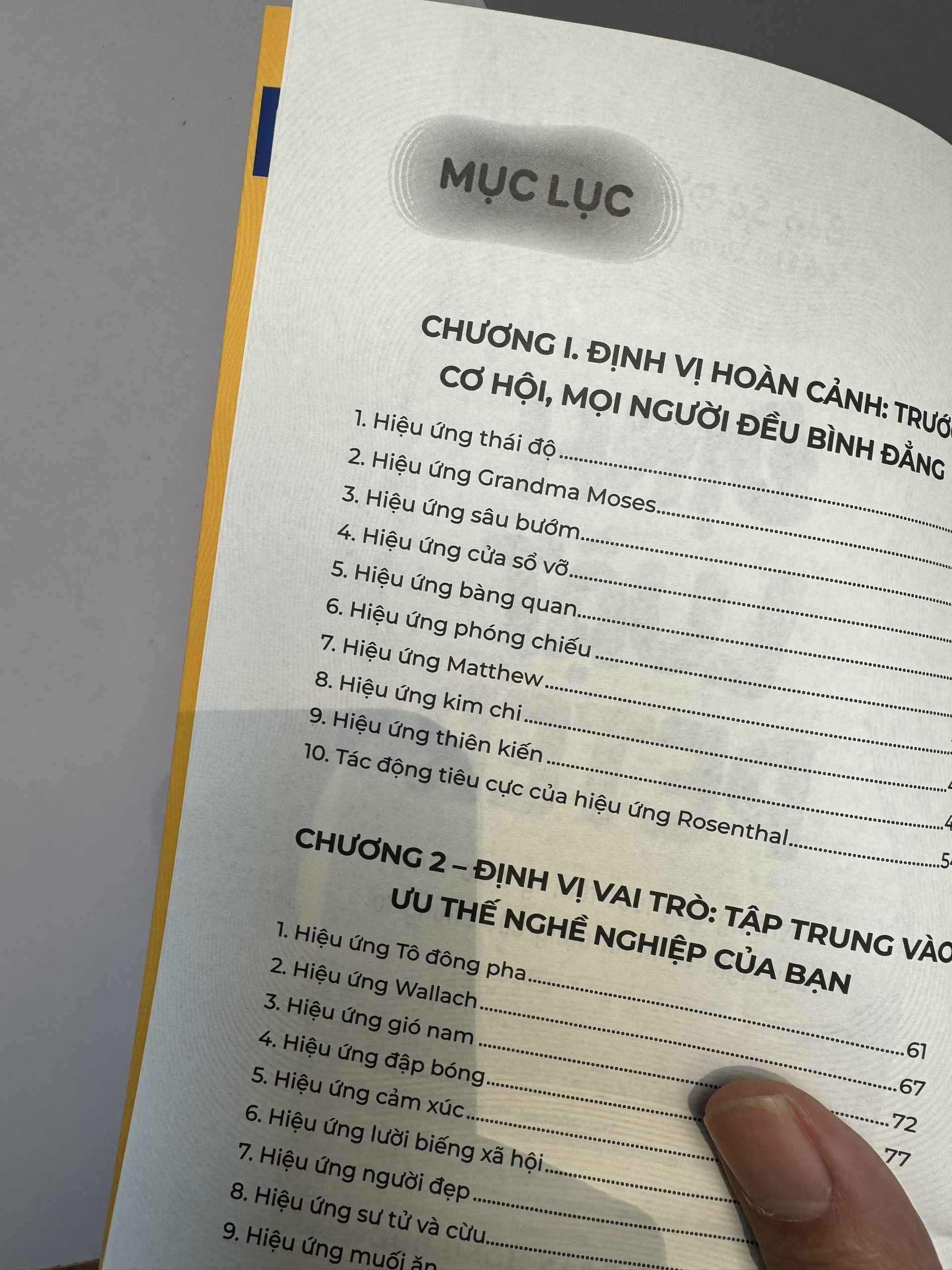 ĐỊNH LUẬT PETER – NHỮNG QUY LUẬT TÂM LÝ THAO TÚNG SUY NGHĨ VÀ HÀNH ĐỘNG CỦA CHÚNG TA - Bao Sở Đình – Bizbooks - NXB Hồng Đức