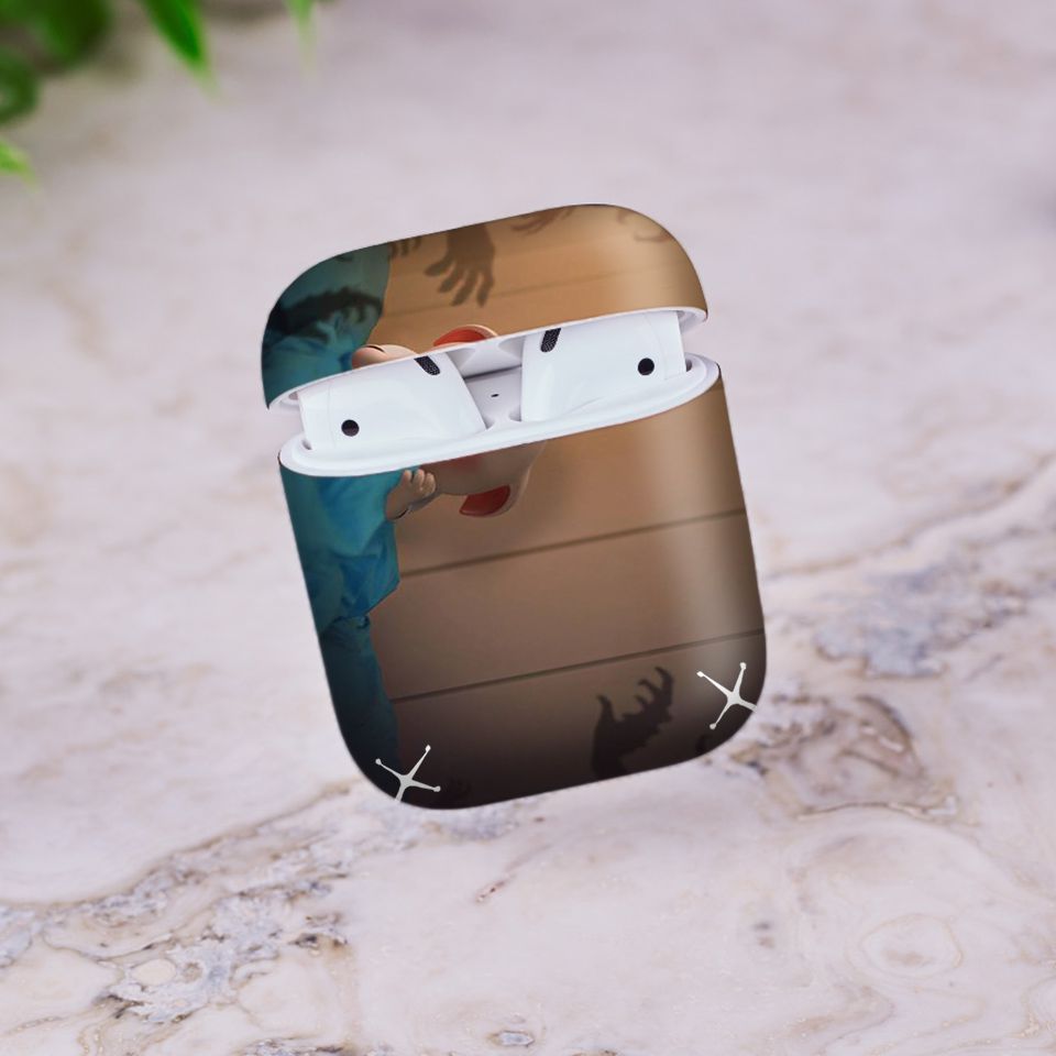 Miếng dán skin chống bẩn cho tai nghe AirPods in hình Heo con dễ thương - HEO2k19 - 038 (bản không dây 1 và 2)