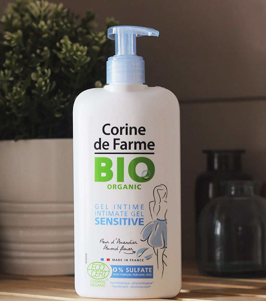 Dung Dịch Vệ sinh phụ nữ Corine de Farme ORGANIC SENSITIVE INTIMATE WASH 250ml