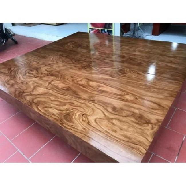 Chiếu ngựa gỗ cẩm vàng đóng hộp