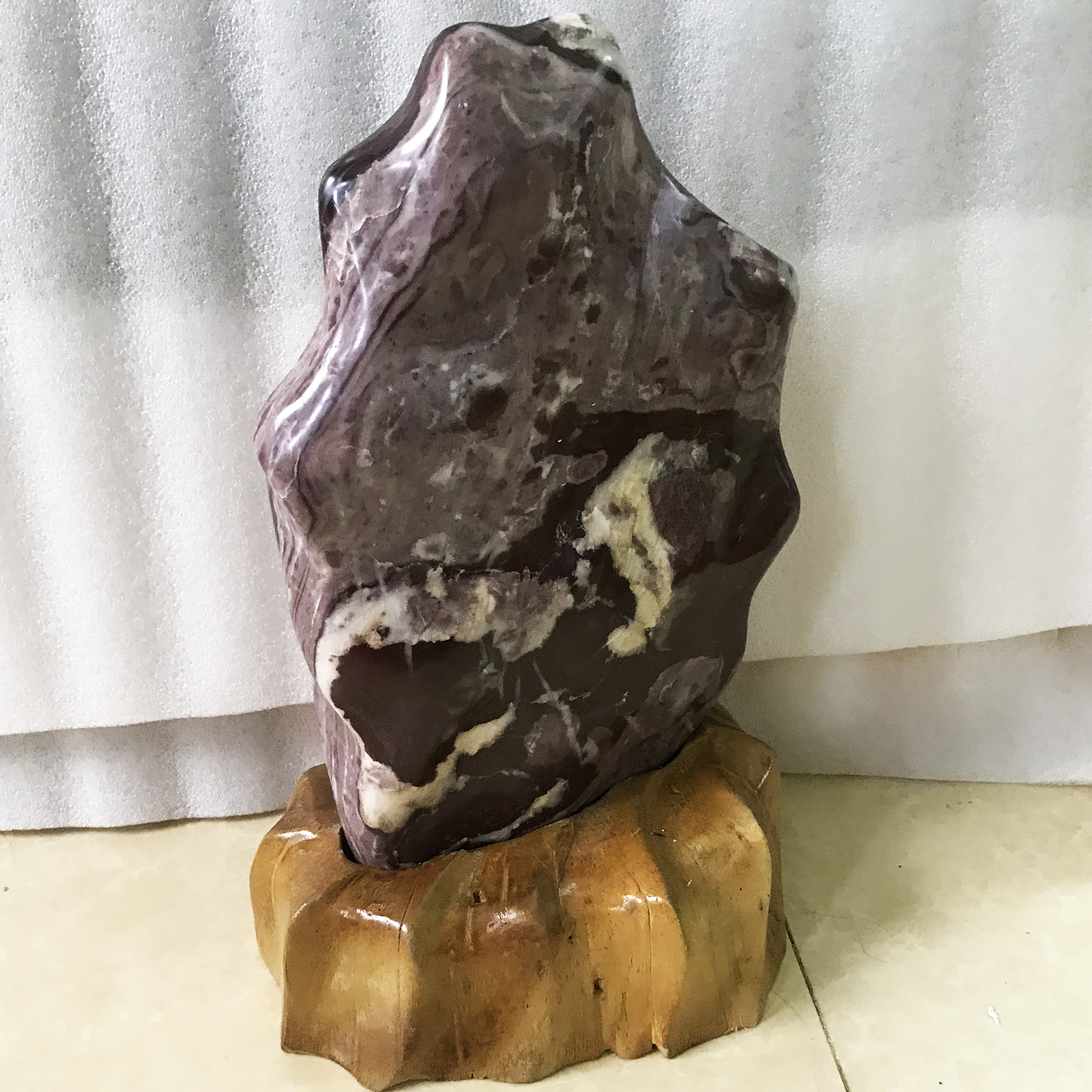 Cây đá phong thủy tự nhiên màu đỏ hồng cao 39 cm, nặng 10 kg cho người mệnh Thổ và Hỏa  phongthuymenhtho