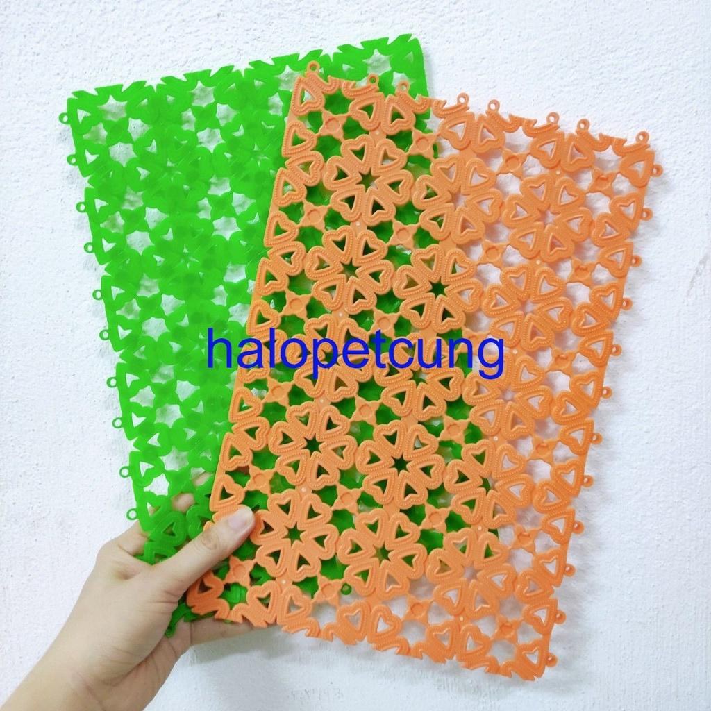 Tấm Lót Chuồng Lót Sàn Chống Trơn Trượt Bằng Nhựa Dẻo Cho Thú Cưng Kích Thước 20x30cm