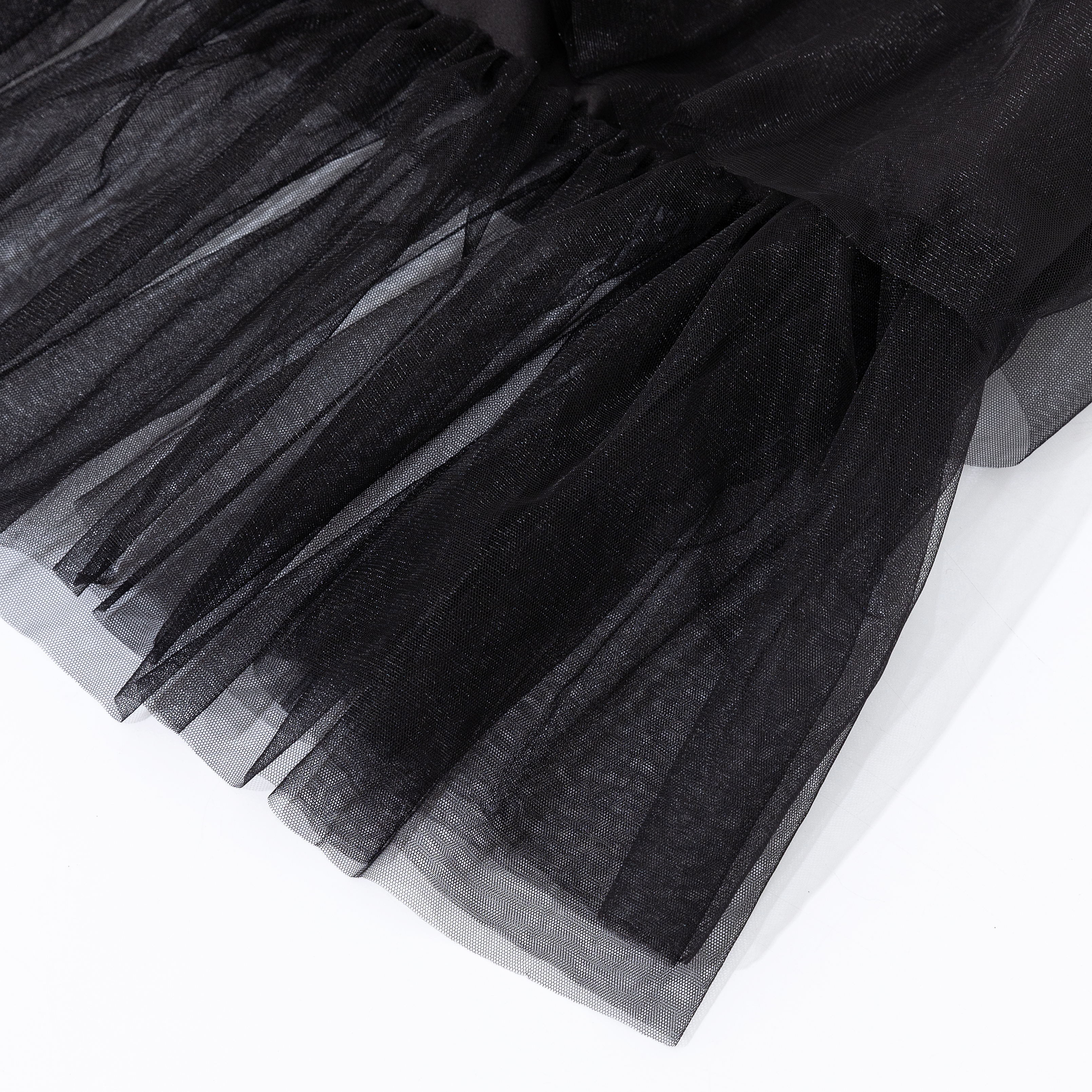 Chân váy dài lưới xếp 3 tầng đen BLUEMING SKIRT/BL