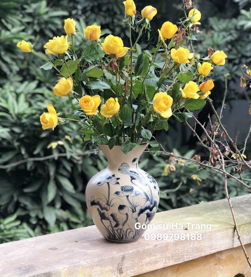 Vò cao miệng loe Gốm sứ Bát Tràng cao cấp men rạn vẽ sen phú quý Cao 30cm