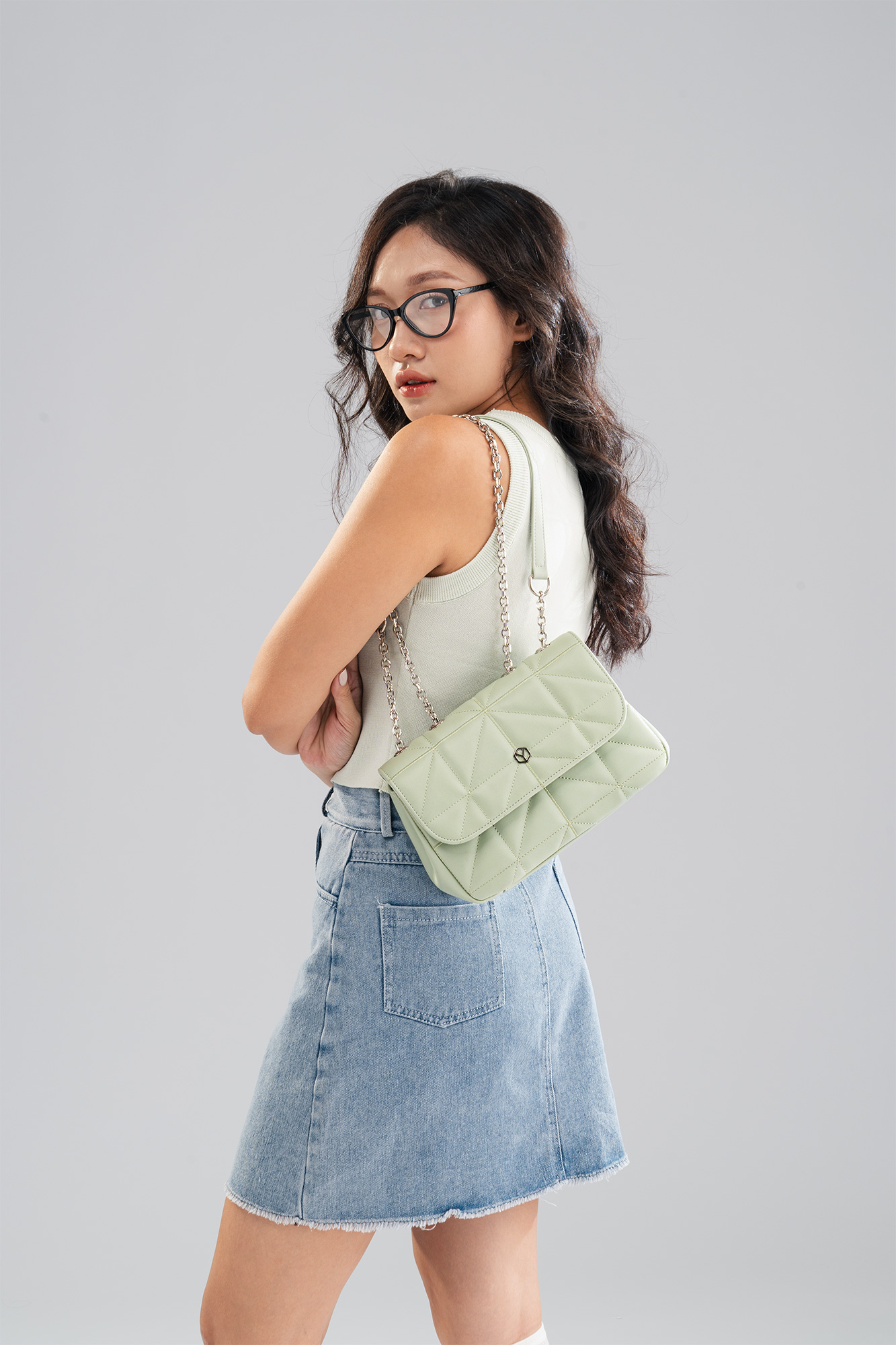 Túi Yuumy ( Thời trang nữ dây đeo phối xích cá tính size 23 - Túi đeo chéo da Seasand YN212 )