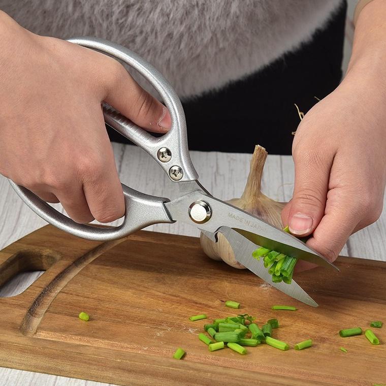 Kéo Cắt Gà, Cắt Đa Năng SK5 Hàng Nhật Bản Loại Cao Cấp, Mẫu Mã Đẹp, Sắc Bén, Bền Bỉ Với Thời Gian