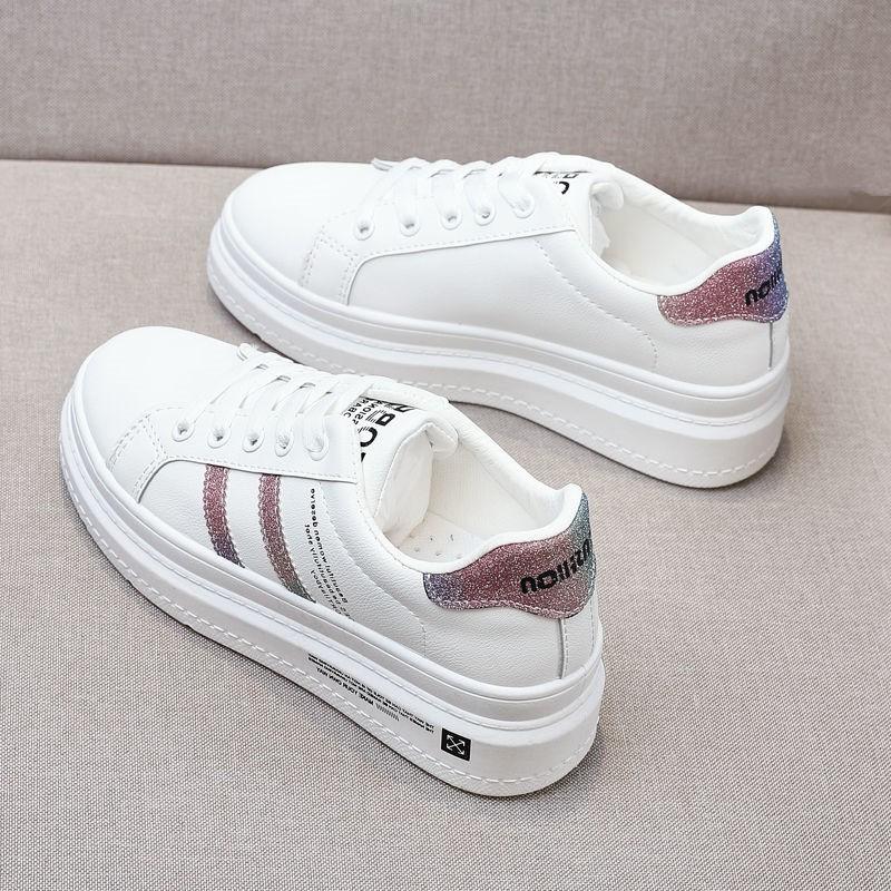 Giày sneaker trắng độn đế phong cách Hàn Quốc siêu xinh